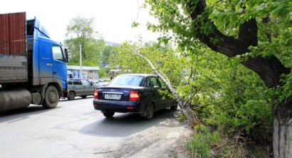 Греется приора в пробках