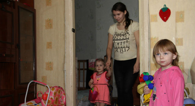 Марина Сибирякова попала в приют в конце января. Сюда ее привезла женщина из Храма Христа Спасителя в Екатеринбурге.