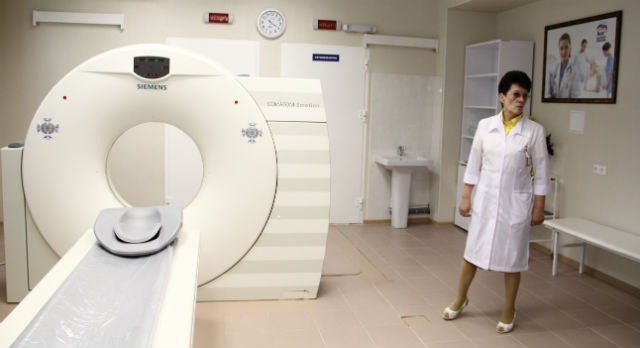 Новый томограф появился в ГБ№1 прошлой весной. Стоимость обновки — 21 млн рублей. Благодаря этому оборудованию, появилась возможность комплексного обследования пациентов