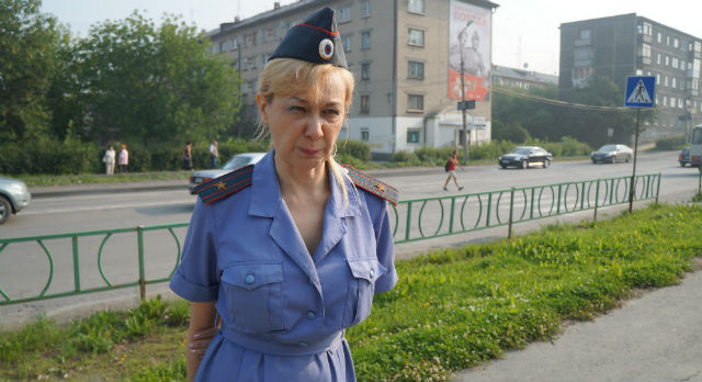 Ирина Ильина считает, что правила правилами, но пешеходы тоже должны смотреть по сторонам, когда выходят на проезжую часть.