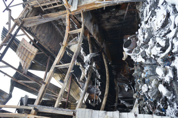 Автосервис «Коленвал» в Первоуральске тушили 10 пожарных машин ...