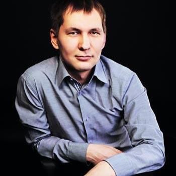 Михаил Хохолков 