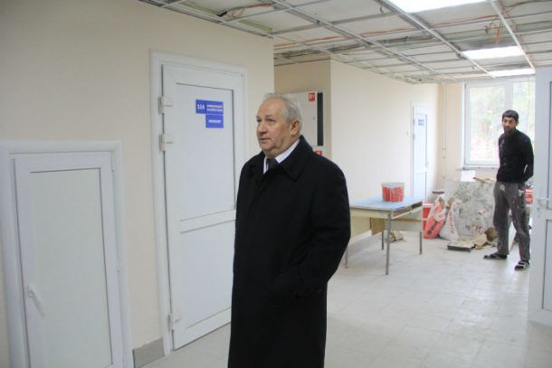 Обновить лицо — в поликлинике №2 идет грандиозный ремонт — Городские вести