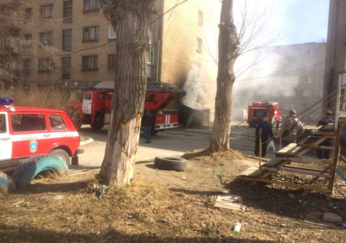 В липецке подожгли машину