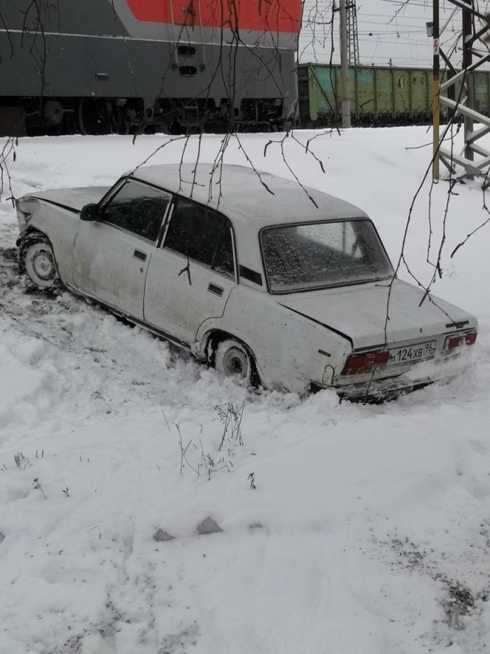 Греется приора в пробках