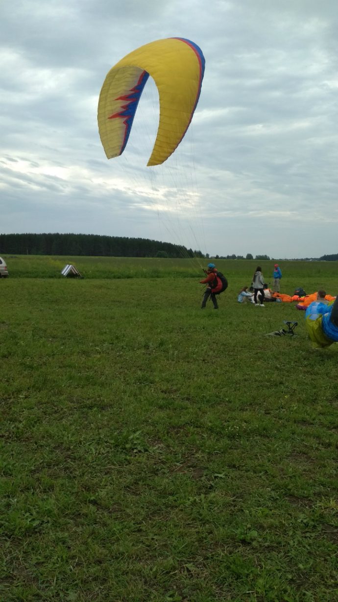 Полет на кресле с воздушными шарами