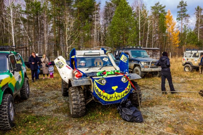 Автомобильные гонки по бездорожью