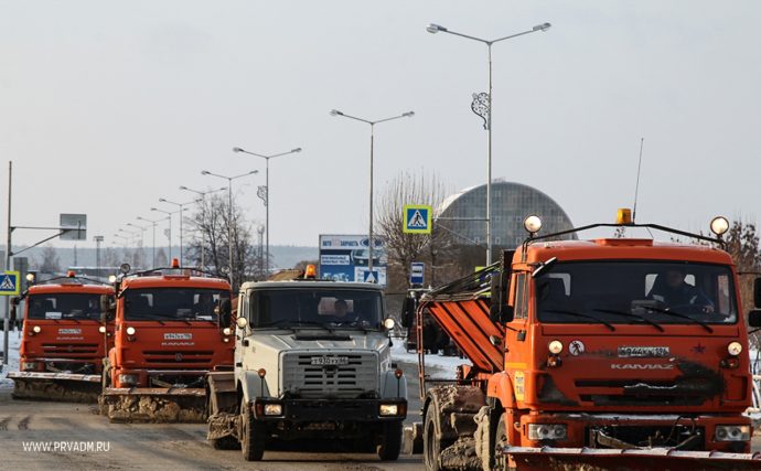 Представьте себе знакомую картину зимой дорогу обильно посыпали противогололедной соляной смесью