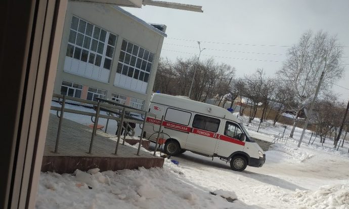 Проглотила сперму в машине