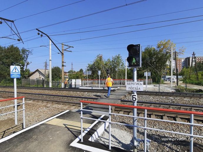 Фото пешеходного перехода через жд пути