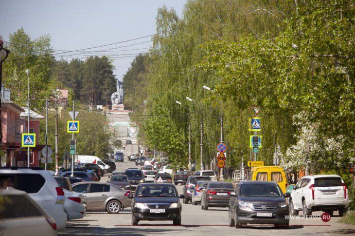 Далеко не всегда городские улицы разных городов освещались фонарями и были план