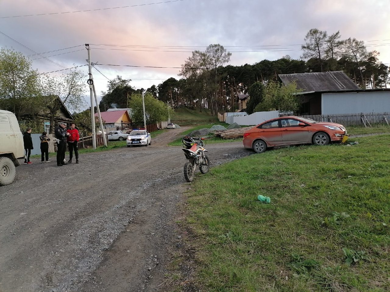 14-летний подросток попал в аварию на скутере. Он решил покататься, не  спросив родителей — Городские вести