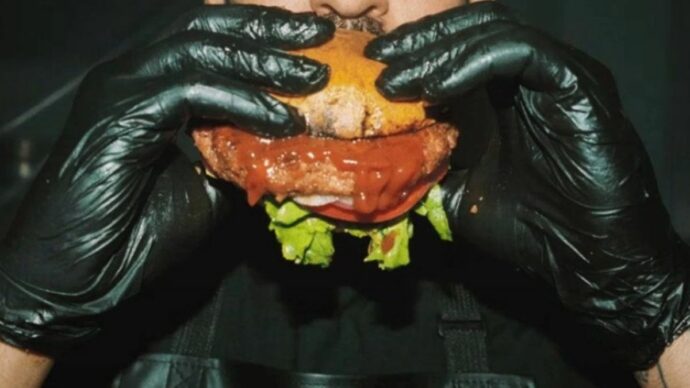 0_Diners-given-the-option-of-a-Human-Meat-Burger-that-tastes-just-like-human-flesh