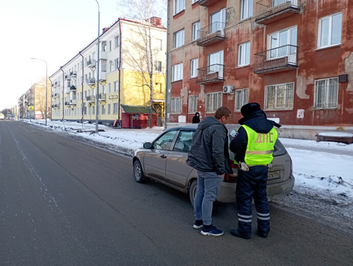 Пристегнуться в машине